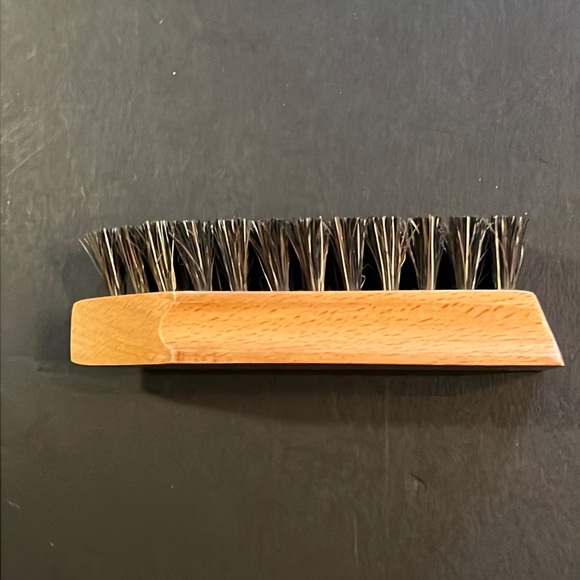 Kikkerland shoe cleaner brush set-5 beechwood handle & natural hair brush-NIB - Picture 5 of 13